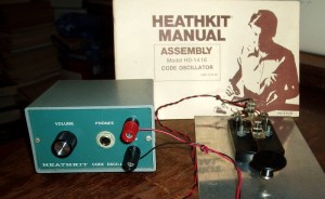 Heathkit_HD-1416_Code_Oscillator_With_StraightKey_P4190004